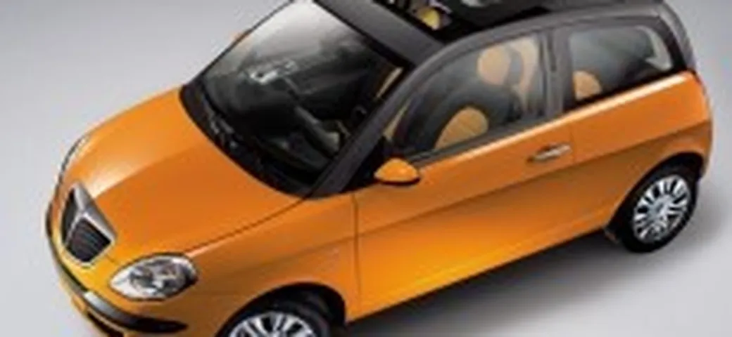 Lancia Ypsilon Momo edition
