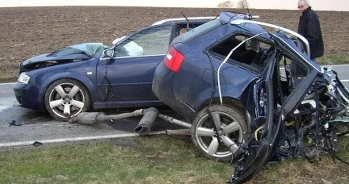 Dividere in due una Audi RS6 !
