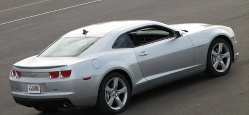 La prima Chevrolet Camaro sarà venduta all'asta per beneficenza