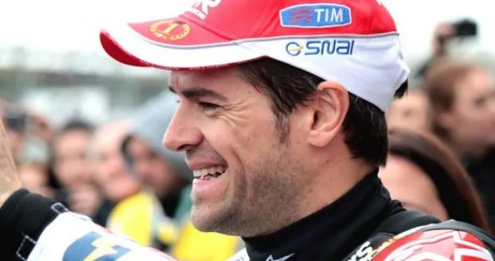 Miller WSBK , Superpole marcata Ducati: tre moto in prima fila