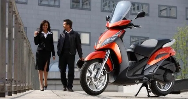 Peugeot Geopolis 125, scooter elegante