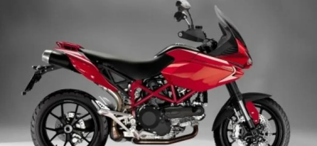 Motorevue interpreta la Ducati Hyperstrada del 2010