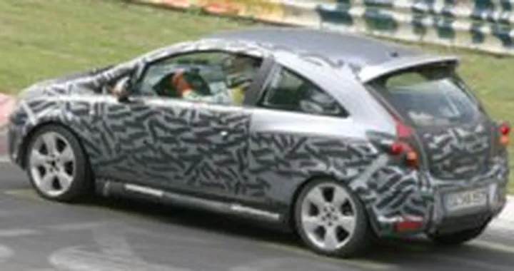 Sorelle infuriate: Punto Abarth e Corsa OPC