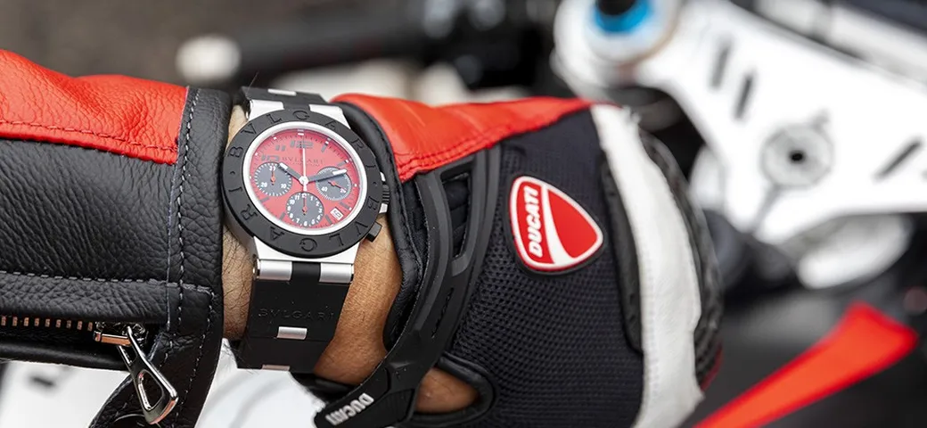 Ducati e Bulgari realizzano un orologio in serie limitata: costa 5.000 euro ed è realizzato in 1.000 unità