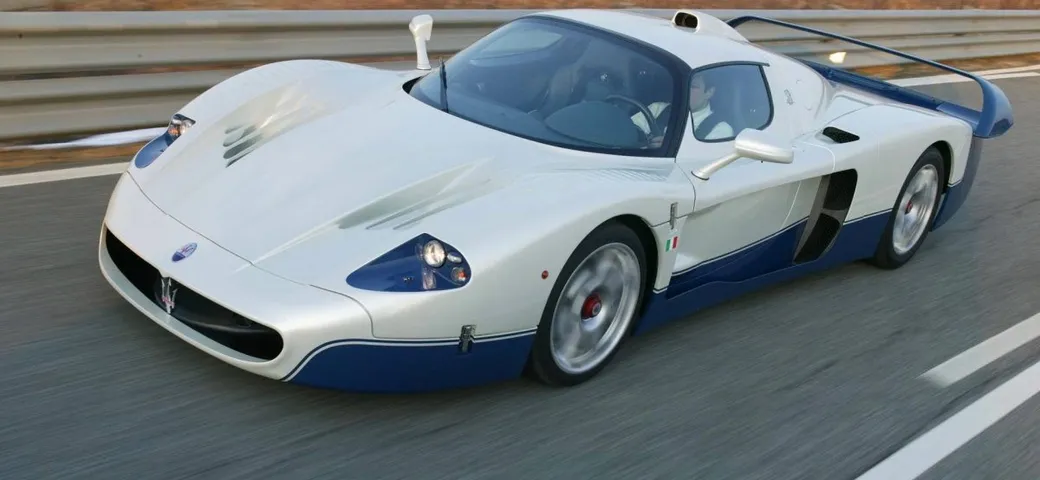 Maserati MC12 viene battuta a prezzo da record: nuovo riferimento