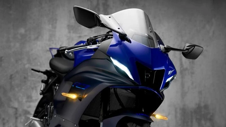 Yamaha YZF-R9 pronta entro fine anno?