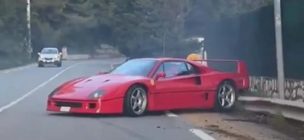 Incidente per la Ferrari F40 di Lando Norris: non era lui alla guida