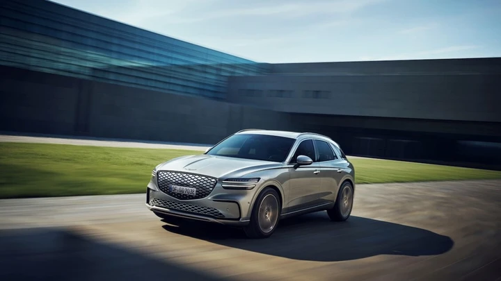 Genesis, il nuovo SUV debutta con autonomia e tecnologia da record