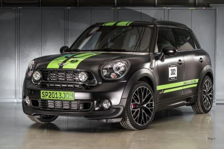 MINI John Cooper Works Countryman ALL4 Dakar