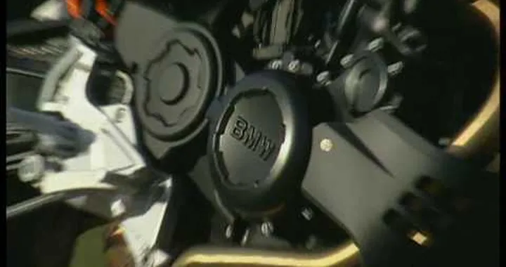 2015 HYOSUNG GD250R - First Look