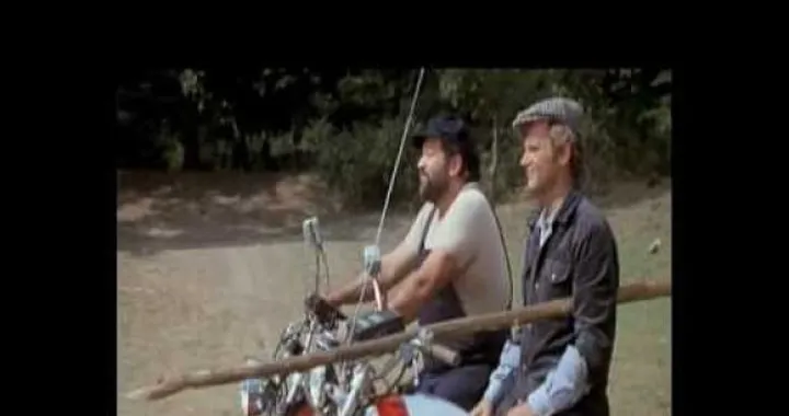 MotoCult: la Ossa 250 e la Motozodiaco Tuareg di Bud&Terence in "Altrimenti ci arrabbiamo"