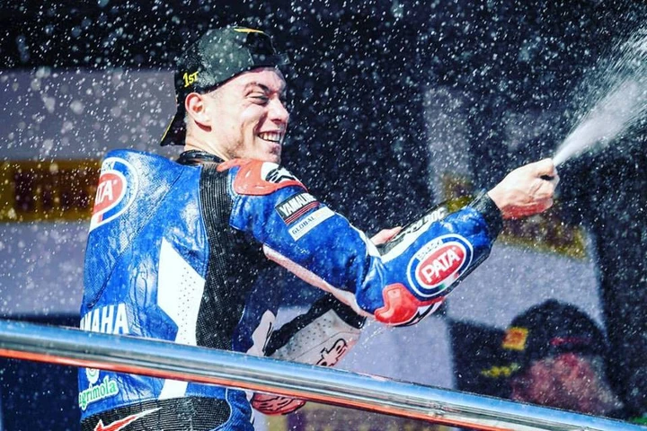 Supersport 2017: Caricasulo vince a Jerez