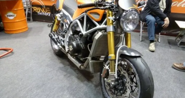 Breganze SF750 - Live @ Motor Bike Expo 2012