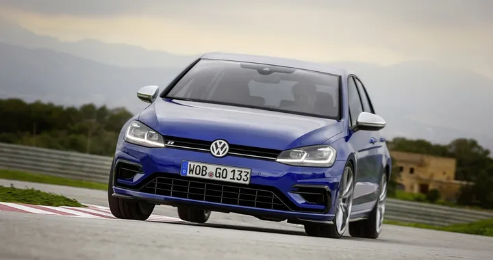 Nuova Volkswagen Golf: l'ottava generazione della "R" non avrà 400 CV