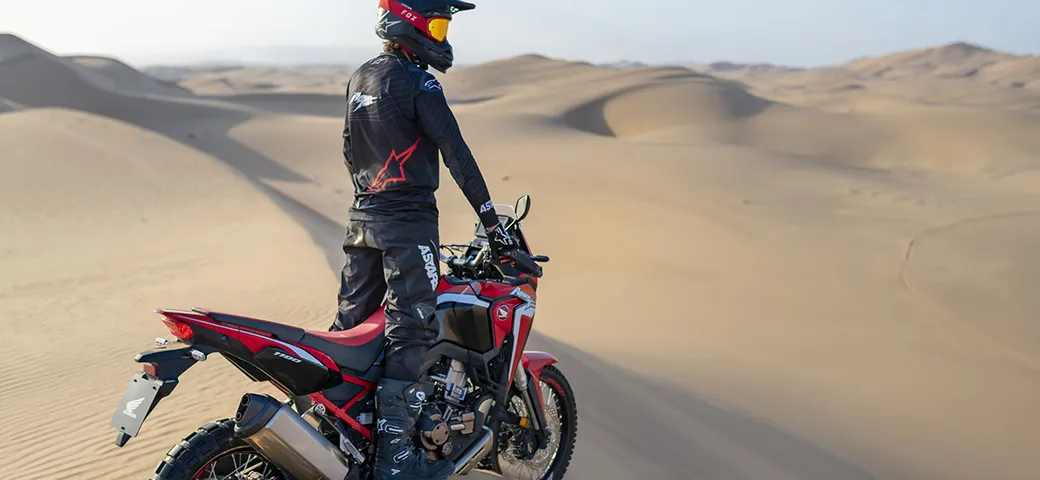Honda Africa Twin 1100: pedane 