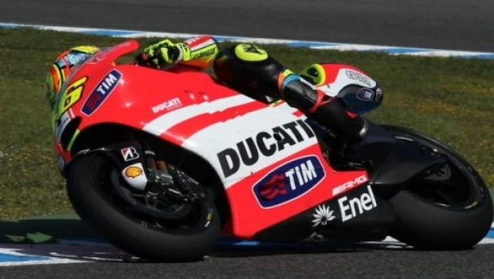 Valentino Rossi esordisce sulla GP12: 