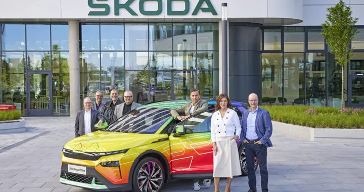 Škoda Elroq Respectline, l'auto arcobaleno che celebra l'inclusività