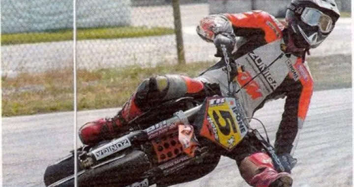 Foto del giorno: Albert Roca, piegatore folle!