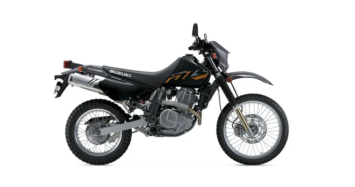 Trent’anni e non sentirli: Suzuki DR650S resta (orgogliosamente) se stessa