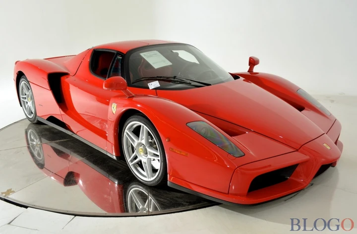 Una Ferrari Enzo in vendita a 2.5 milioni di euro