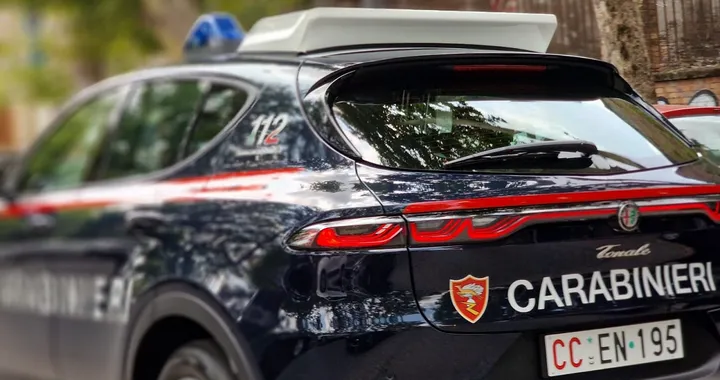 Va dritto all'alt dei Carabinieri: tasso alcolemico quattro volte il consentito