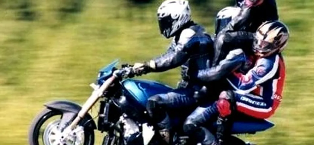 Il genio della penna - video-