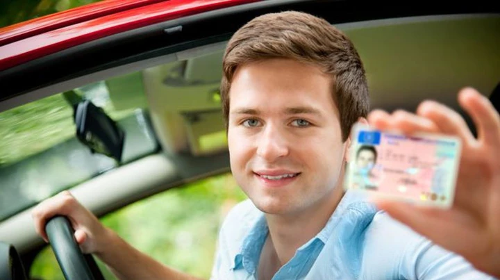 Esame patente di guida: si farà con sensori e telecamere in auto