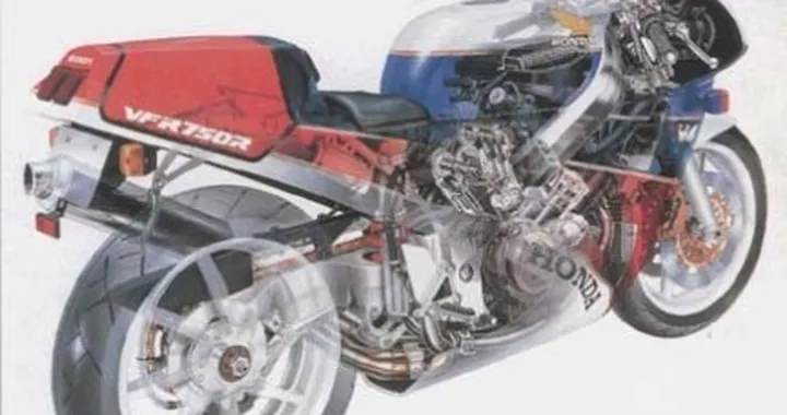 Honda RC 30 costruita dagli artigiani dell'acciaio