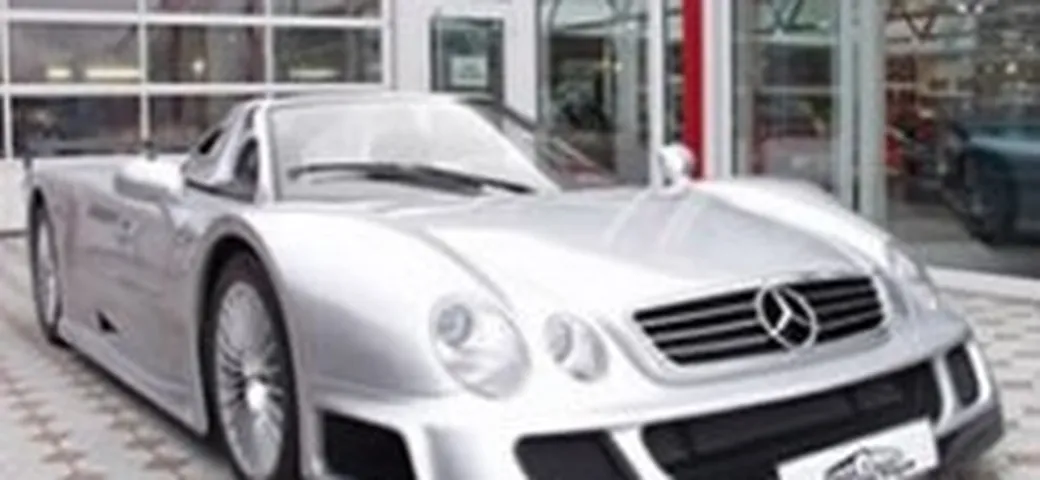 Una sfortunata Mercedes da 1,7 milioni di dollari