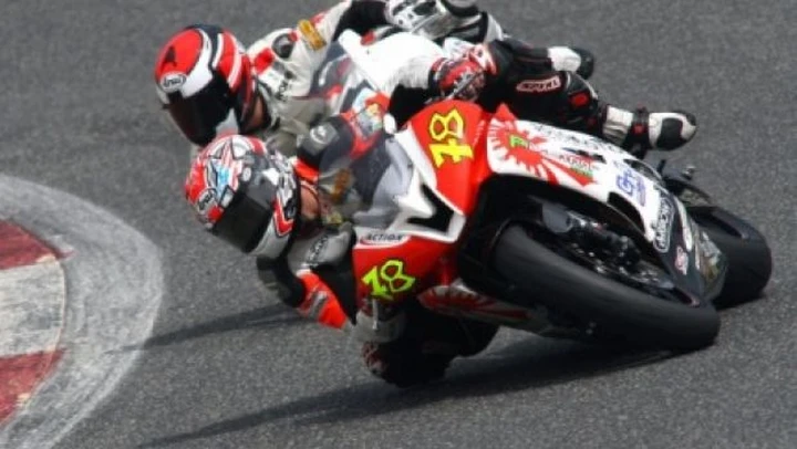 STK: Il team Pro Action si sdoppia ed affida una Yamaha R6 a Dino Lombardi