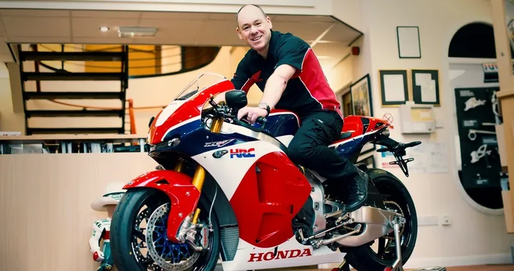 Prima Honda RC213V-S consegnata a Manchester