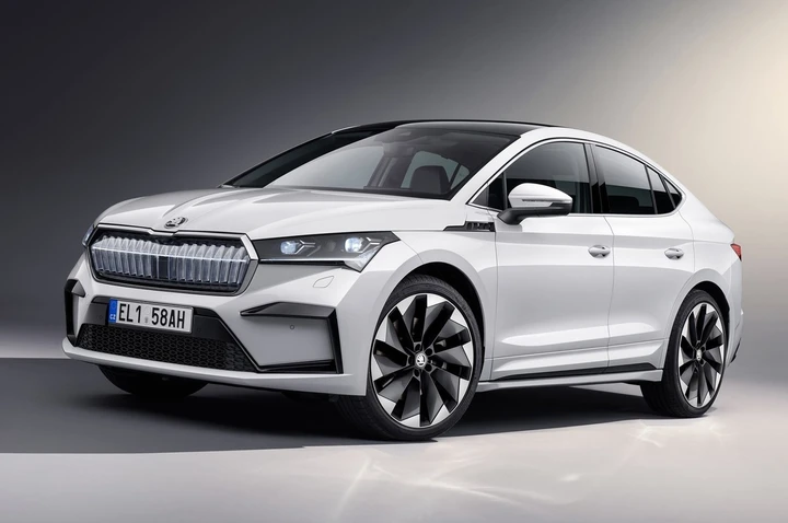 Skoda Enyaq Coupé iV: le immagini e informazioni ufficiali