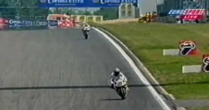 SBK Story: Nurburgring 1999 e l'epopea dell'olio in pista