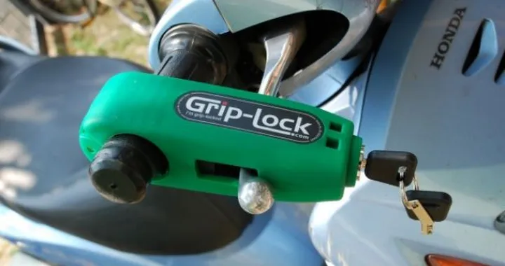 GRIP-LOCK, sistema di sicurezza blocca acceleratore/freno