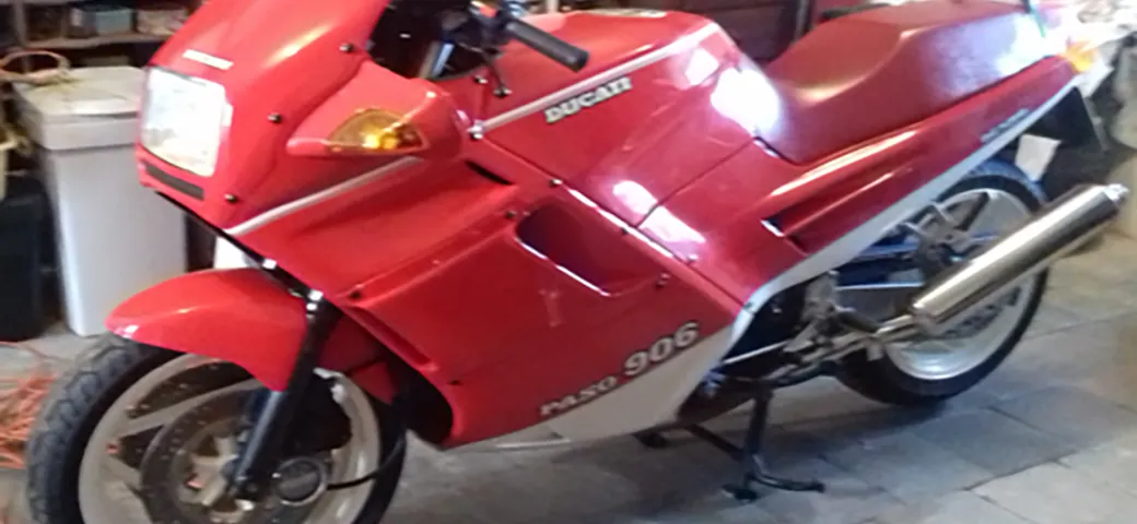 Ducati: all'asta la 906 Paso che fu di Nigel Mansell
