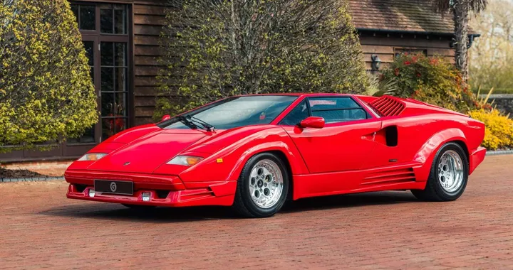 Un Countach con appena 6.700 km è in vendita: prezzo da super collezione