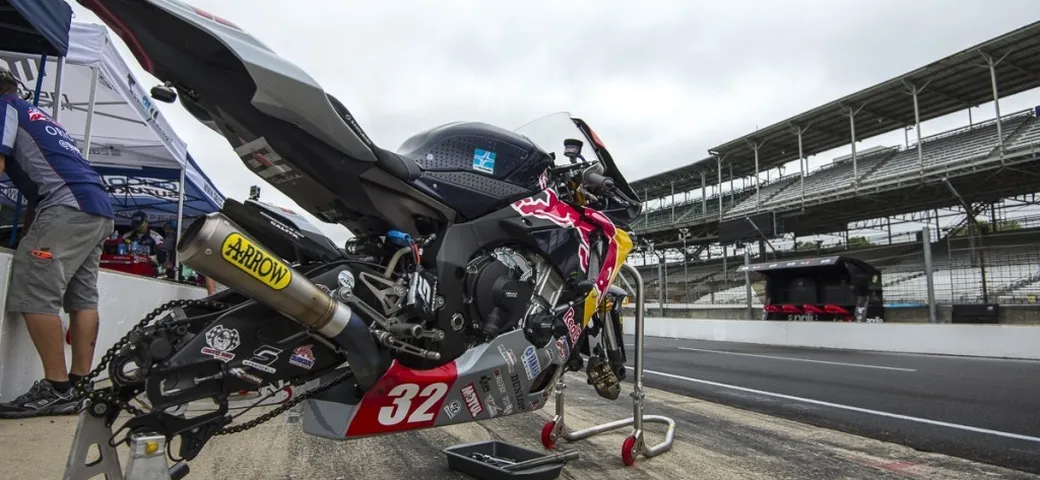 Arrow: kit competition per Yamaha YZF-R1/R1M