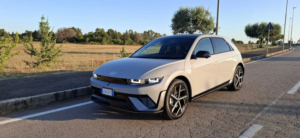 Hyundai Ioniq 5 N Line: quando l’elettrico incontra la sportività