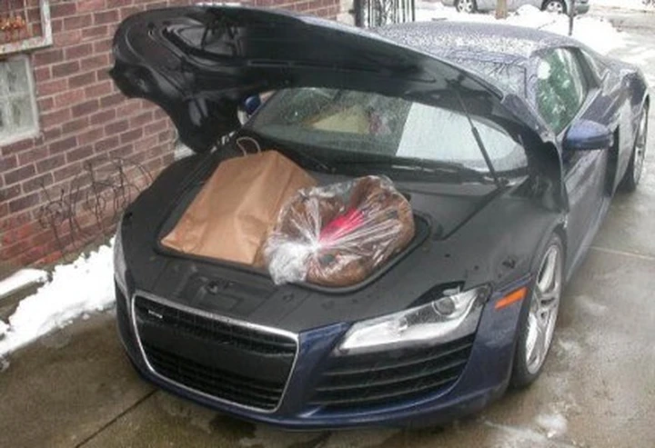 Le mille risorse dell'Audi R8