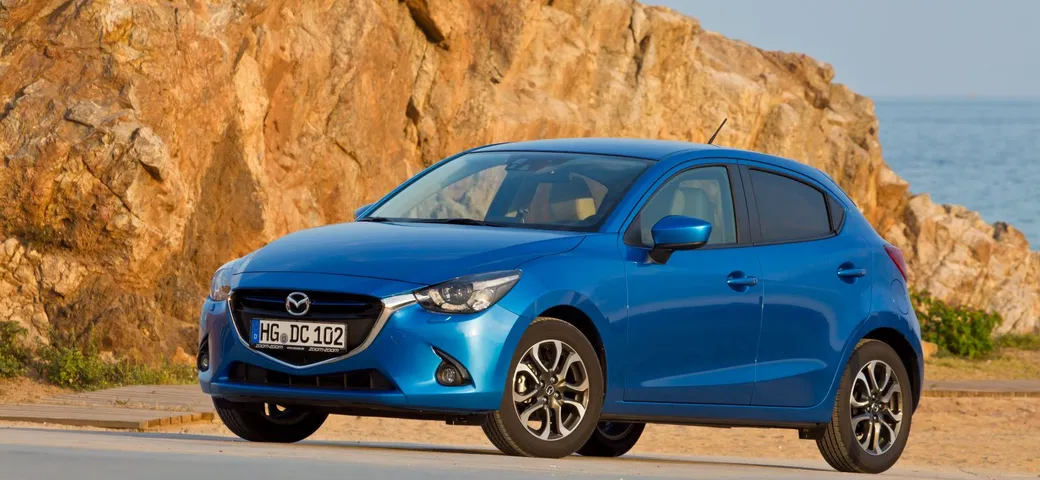 Nuova Mazda 2: sarà la gemella della Toyota Yaris?