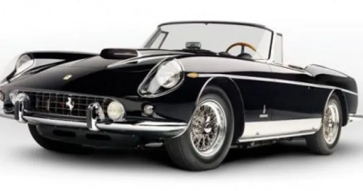 Ferrari 400 Superamerica Cabriolet Pininfarina SWB: asta record da 2.800.000 euro