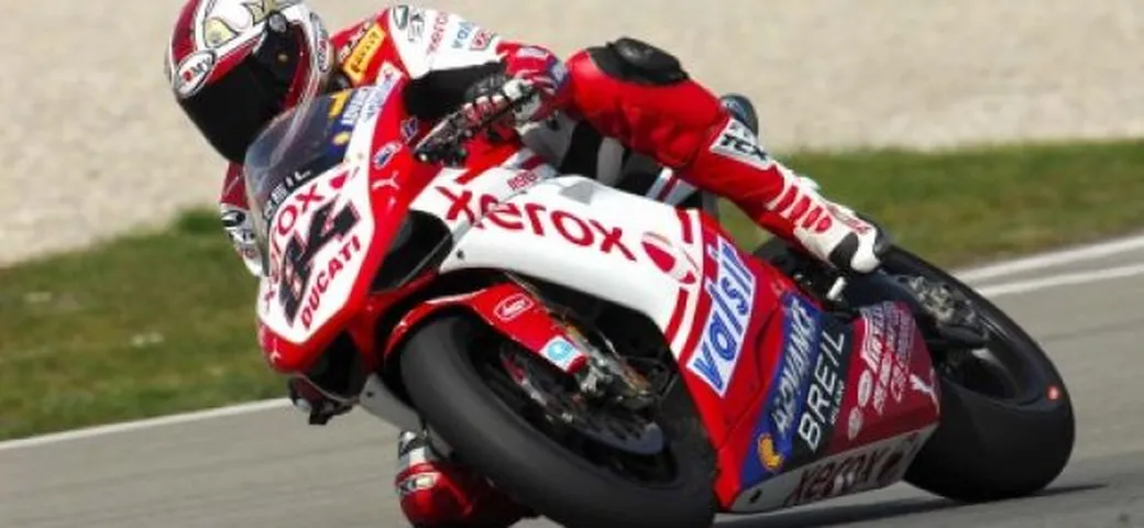 WSBK a Monza: Super Fabrizio in testa dopo la prima sessione di prove