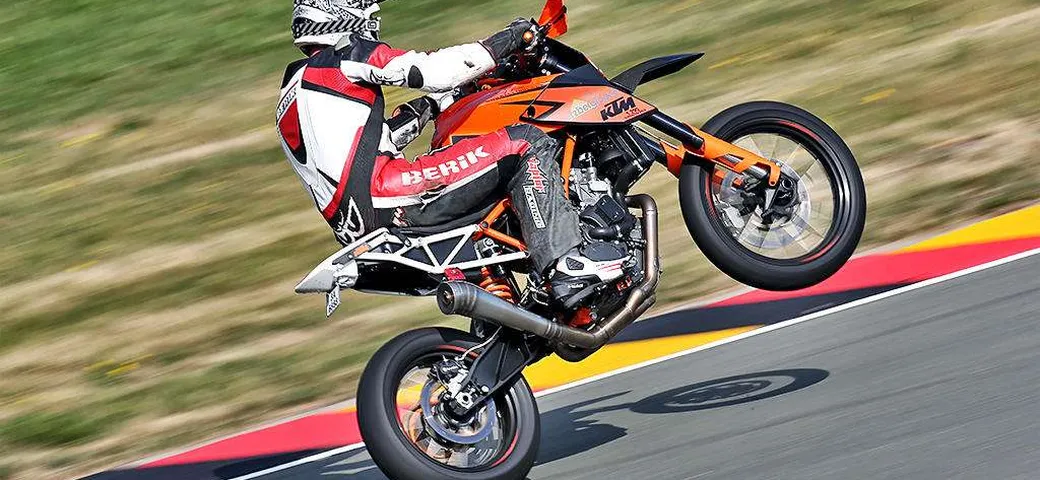 KTM 1290 Supermoto R by Racetool: Arancia Meccanica!