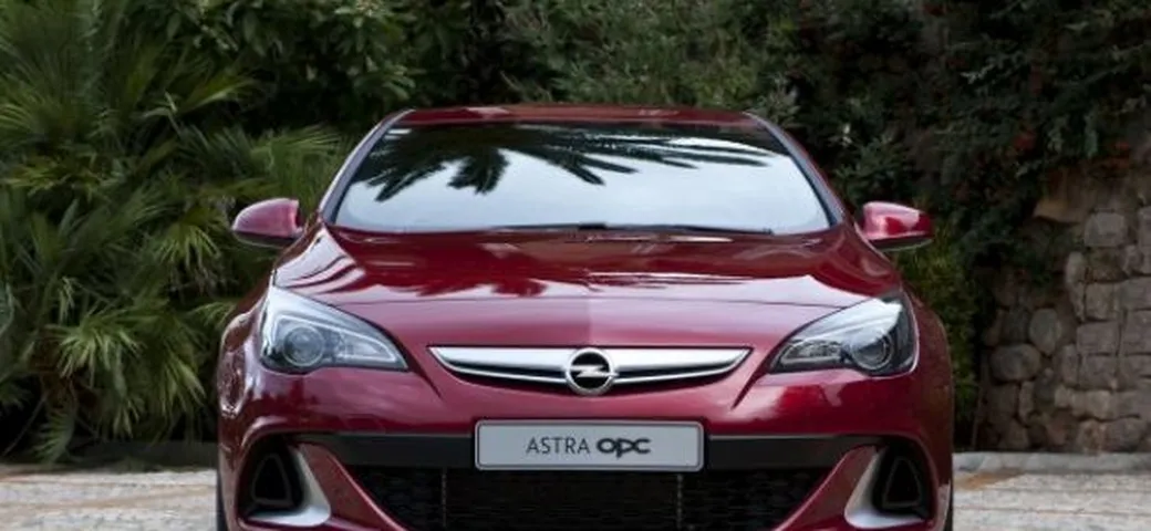 Opel Astra OPC: i segreti della nuova bomba di Russelsheim