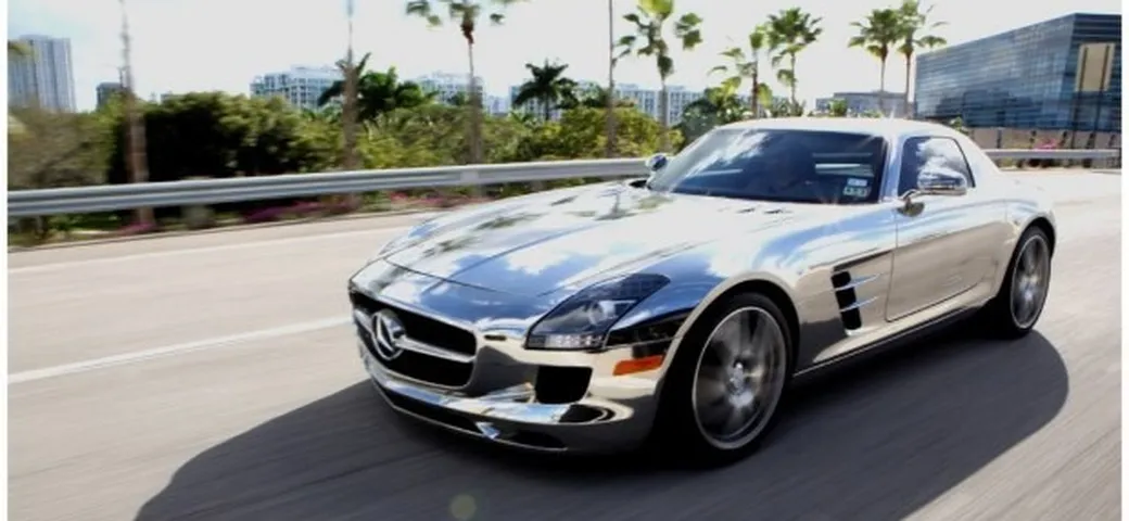 Mercedes SLS AMG cromata: foto e informazioni