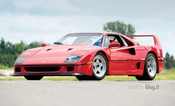 La Ferrari F40 di Rod Stewart andrà all'asta