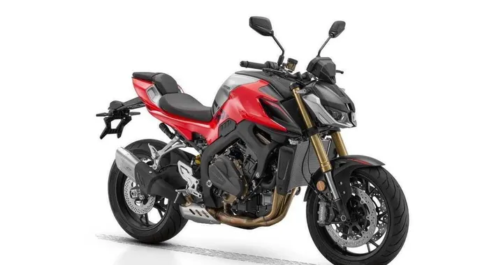 SRK 800 di QJMotor: la naked 4 cilindri più conveniente sul mercato