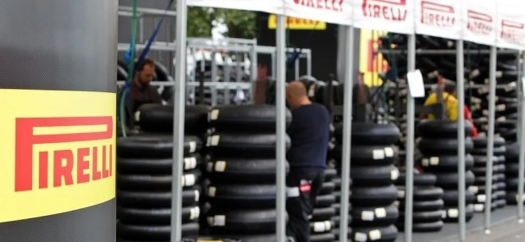 Numero massimo di pneumatici in Superbike. Pirelli e Dorna ne riparlano