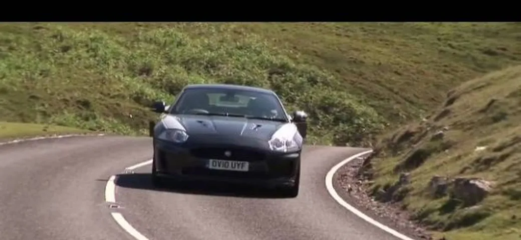 Jaguar XKR 75: la prova di Autocar