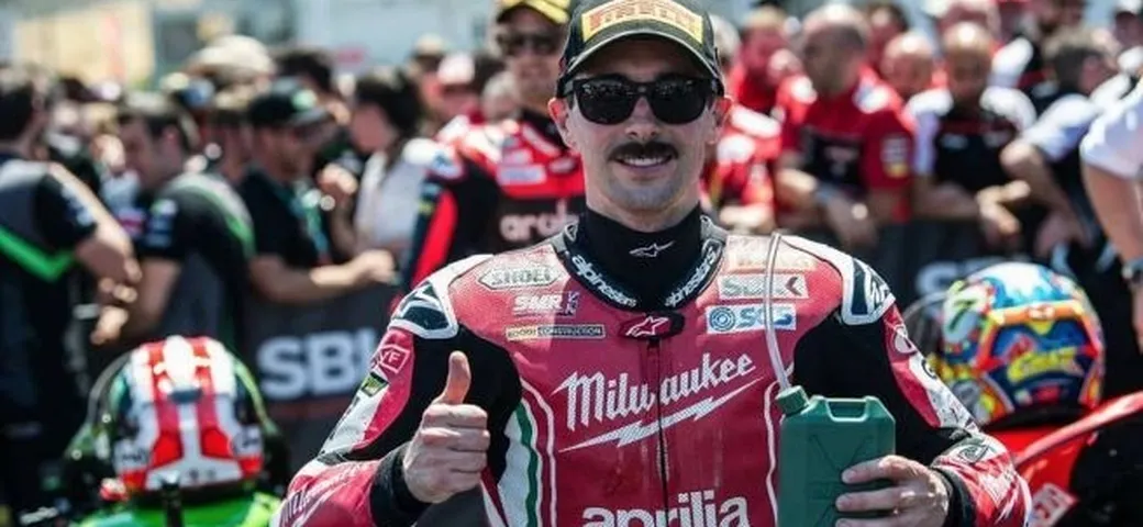 SBK, Laverty esalta l'Aprilia: 